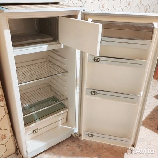Холодильник бу маленький