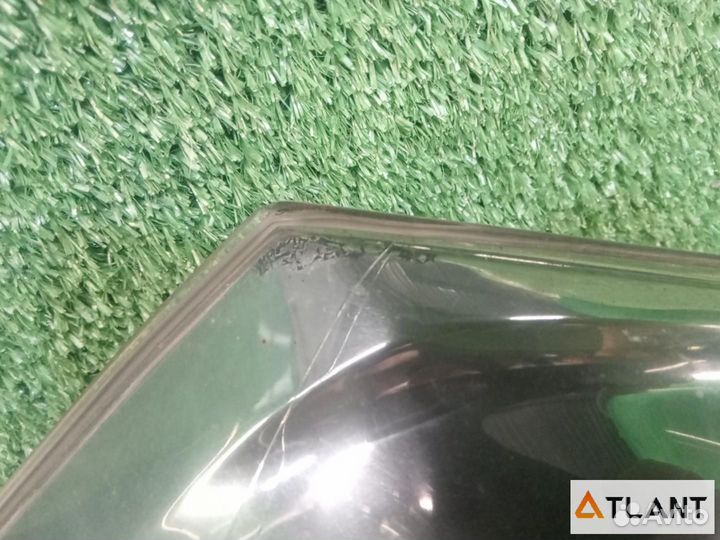 Фонарь задний левый toyota harrier