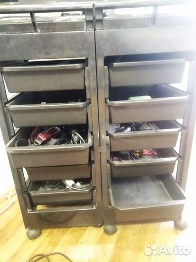 Тележка для парикмахерских инструментов