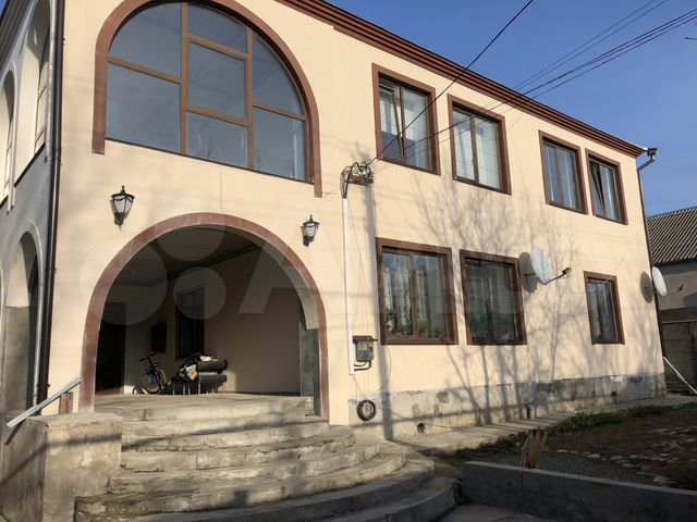 Дом 531 м² на участке 10 сот.