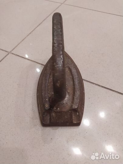 Утюги старинные, чугунные