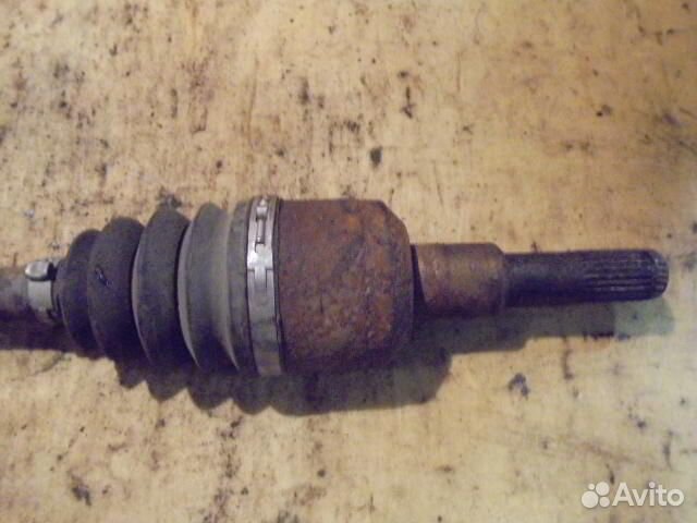 Полуось задняя левая Ford Escape 1