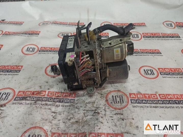 Блок abs toyota prius