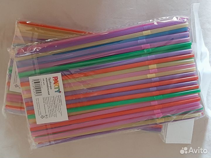 Трубочки и шпажки для вечеринки или пикника