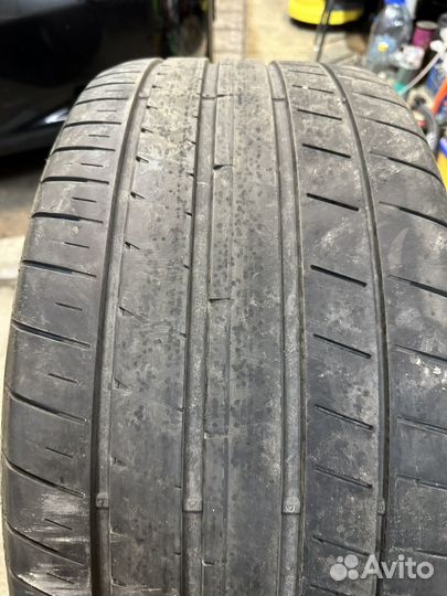 Dunlop Sport Maxx Race 2 255/45 R20 и 285/40 R20