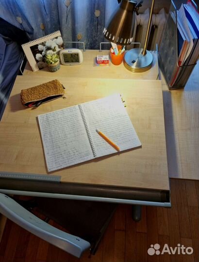 Письменный стол