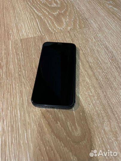 iPhone 12, 64 ГБ
