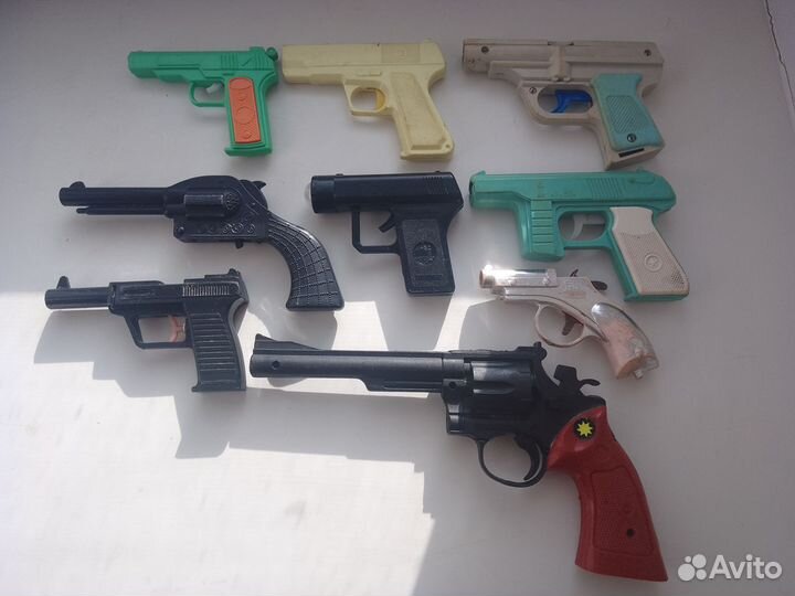 Игрушка пистолет СССР