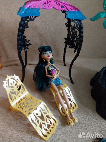 Монстр Хай Джакузи с Клео