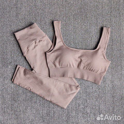 Костюм для спорта йоги фитнеса