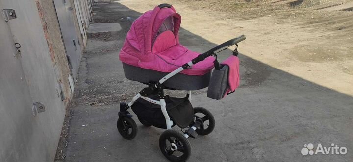 Продам коляску 2 в 1 Dizzy