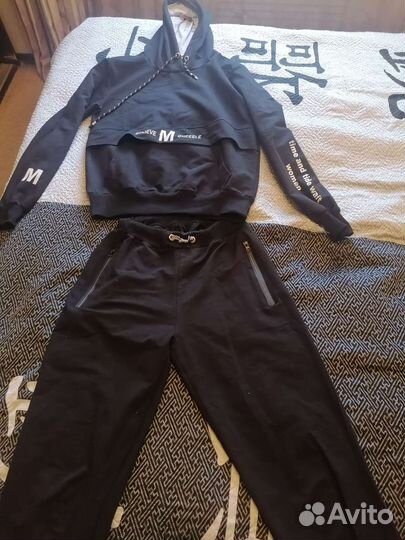 Спортивный костюм новый