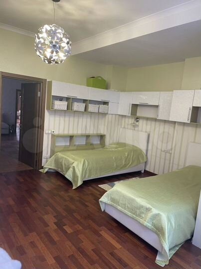 4-к. квартира, 145,2 м², 3/5 эт.