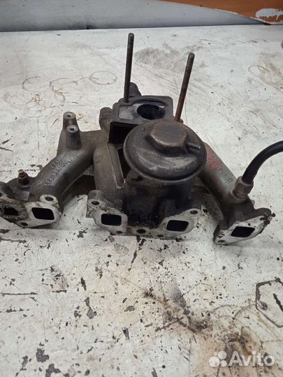 Впускной коллектор Opel Vectra A Опель вектра а