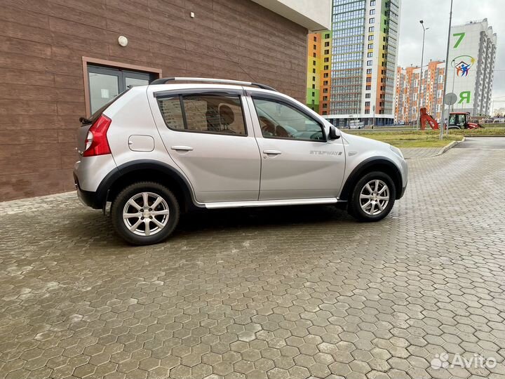Renault Sandero Stepway 1.6 МТ, 2013, 106 000 км
