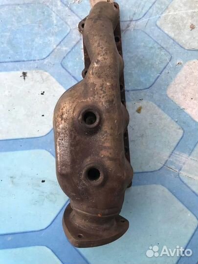 Коллектор выпускной 077253033AB