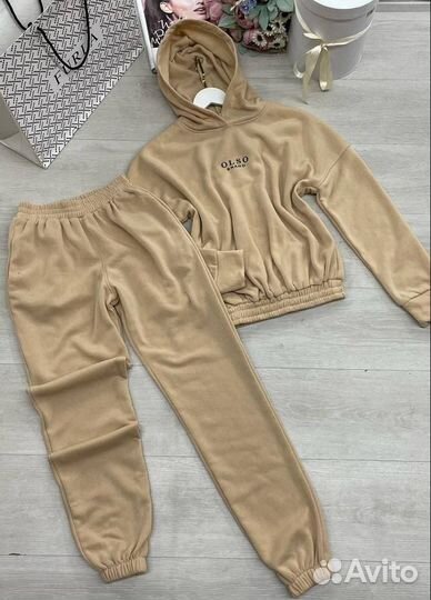 Спортивный костюм