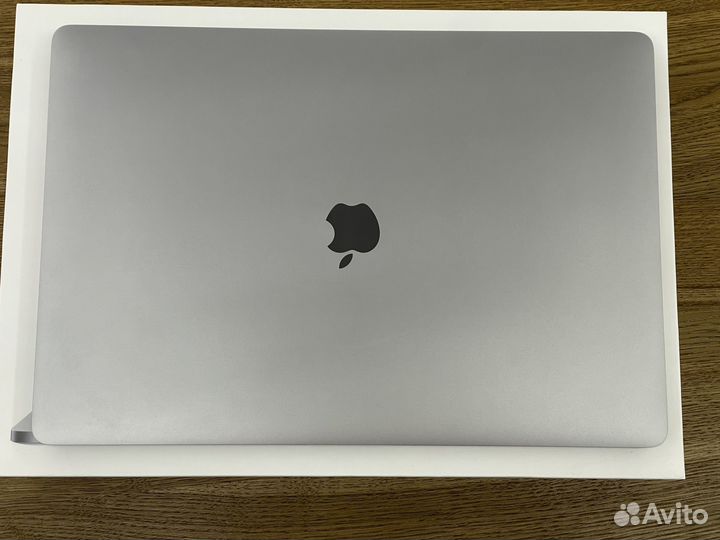 MacBook Pro 16