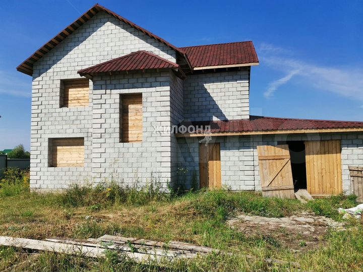 Коттедж 192,3 м² на участке 12 сот.