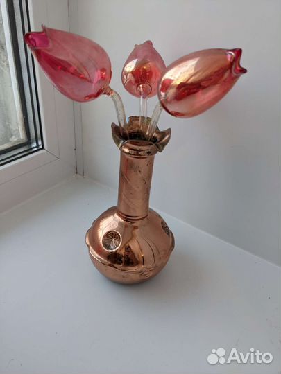 Ваза и стеклянные тюльпаны СССР