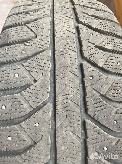 Bridgestone Ice Cruiser 5000 225/55 R16 95
