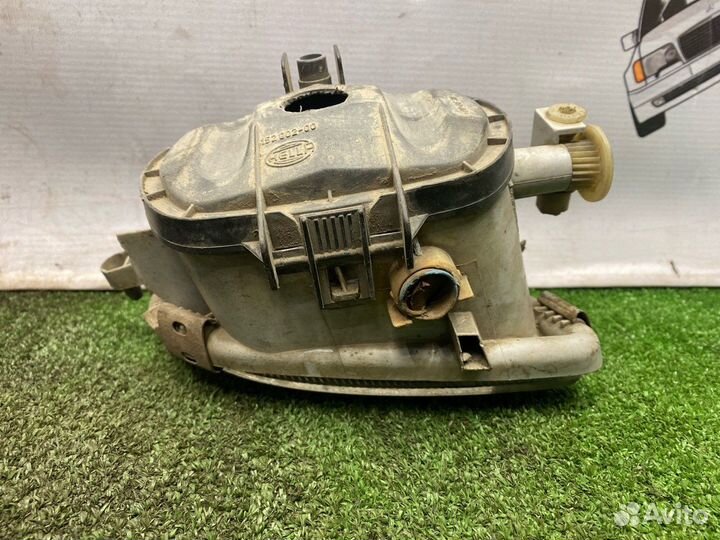 Фара противотуманная Mercedes-Benz