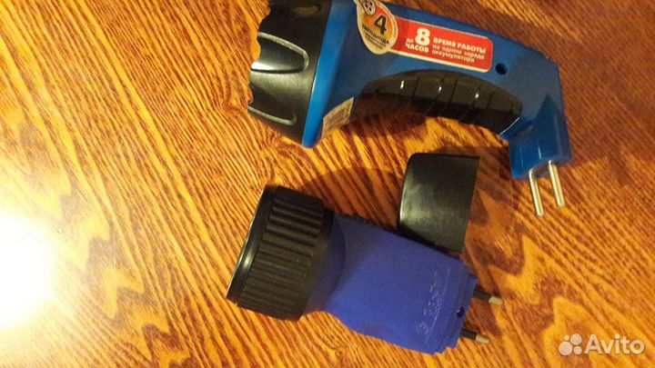 Фонарик светодиодный и лампочковый аккумуляторный