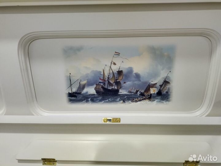 Белое пианино Ronisch