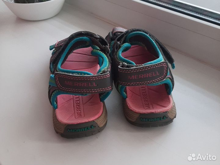 Сандалии для девочки 33размер