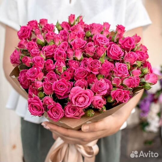 Букет кустовых роз