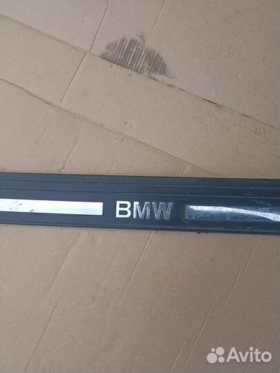 Правая передняя накладка порога бмв е39