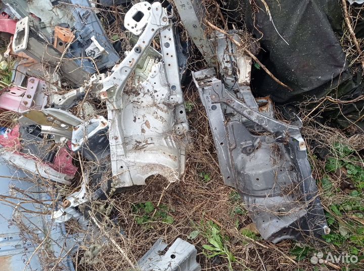 Лонжерон 5373202020 тайота королла е 15