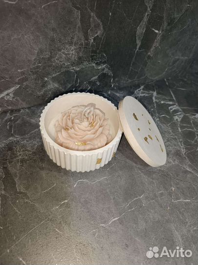 Ароматическая свеча