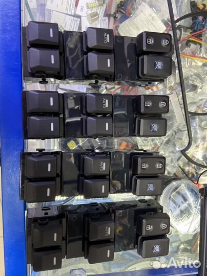 Блок управления стеклоподъемниками Kia sportage 3