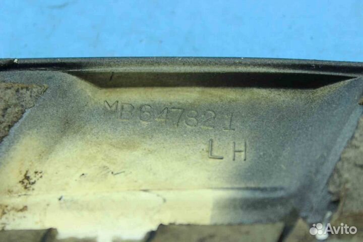 Молдинг крыла Mitsubishi Diamant (Митсубиси Диаман