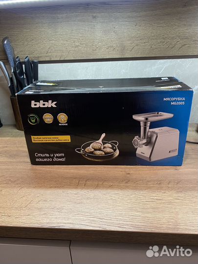 Мясорубка электрическая BBK MG2005