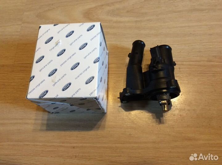 Корпус термостата, термостат на Ford