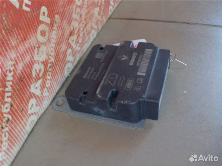 Блок SRS Renault Logan L8MV K7M812 2018