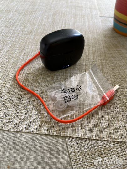 Беспроводные наушники jbl tune 215 tws