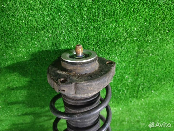 Амортизатор передний Volkswagen Polo 4 2001