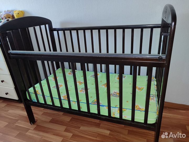 Кроватка детская в хорошем состоянии