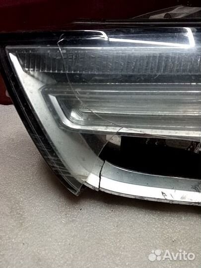 Фара передняя левая Audi