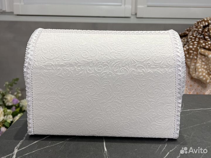 Свадебный сундук для денег