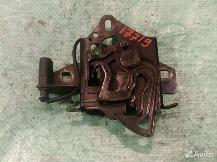 Замок капота Volkswagen Passat B5+