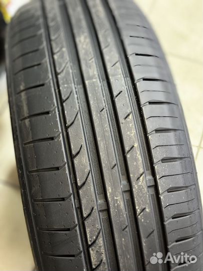 Westlake Zuper Eco Z-107 215/55 R17 98V