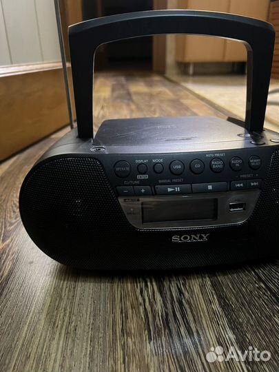 Радиоприемник sony