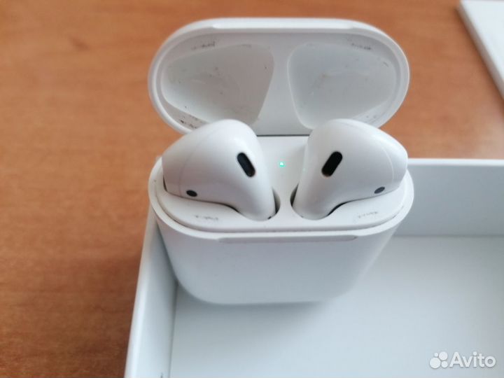 Кейс для наушников AirPods 2 (A1602) original