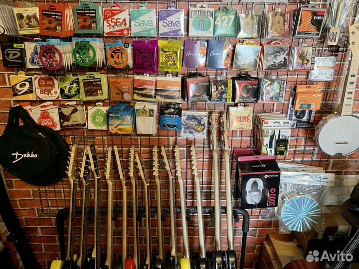 Гитара, Классическая гитара, Укулеле,Электрогитара