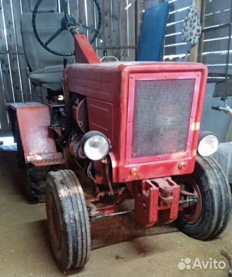 Трактор, 2000