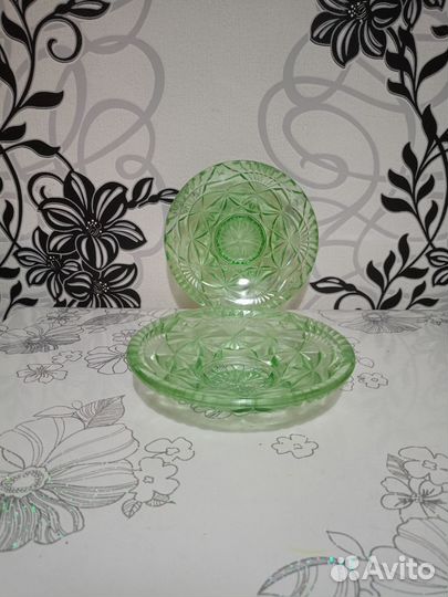 Тарелка салатник старинное стекло